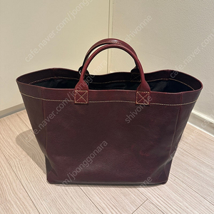 비클라 버건디 토트백