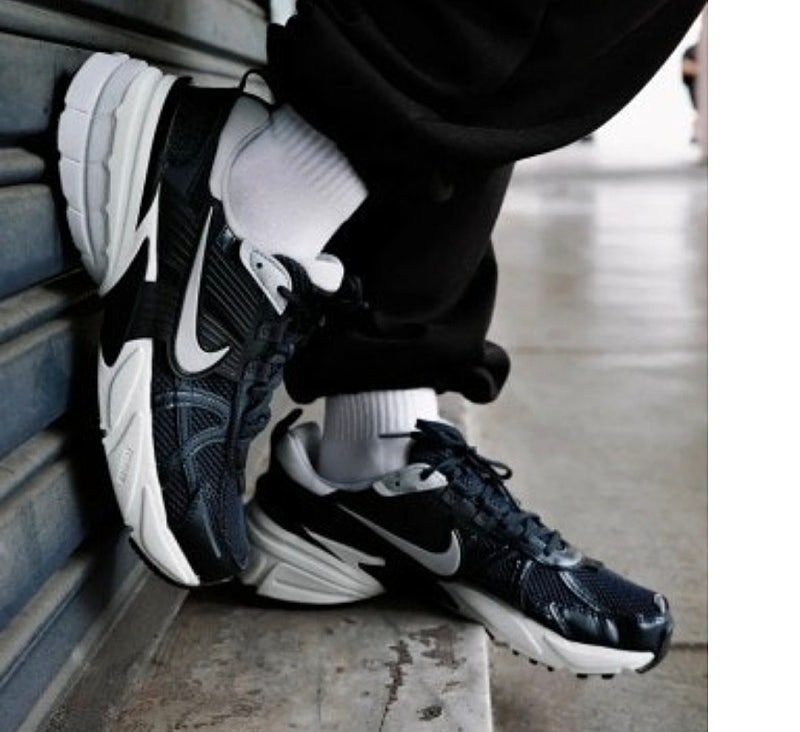 오늘발송! 쿨거시 10만5천택포! 미착용 새제품 나이키 남성 V2K 런 255, 260, 265, 270, 275,...--5