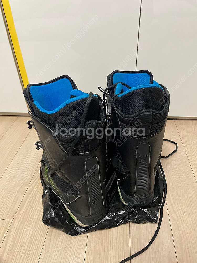아디다스 스노우보드 부츠 팝니다.--1