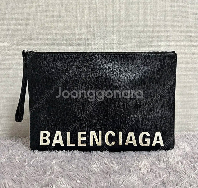 발렌시아가 클러치백--0