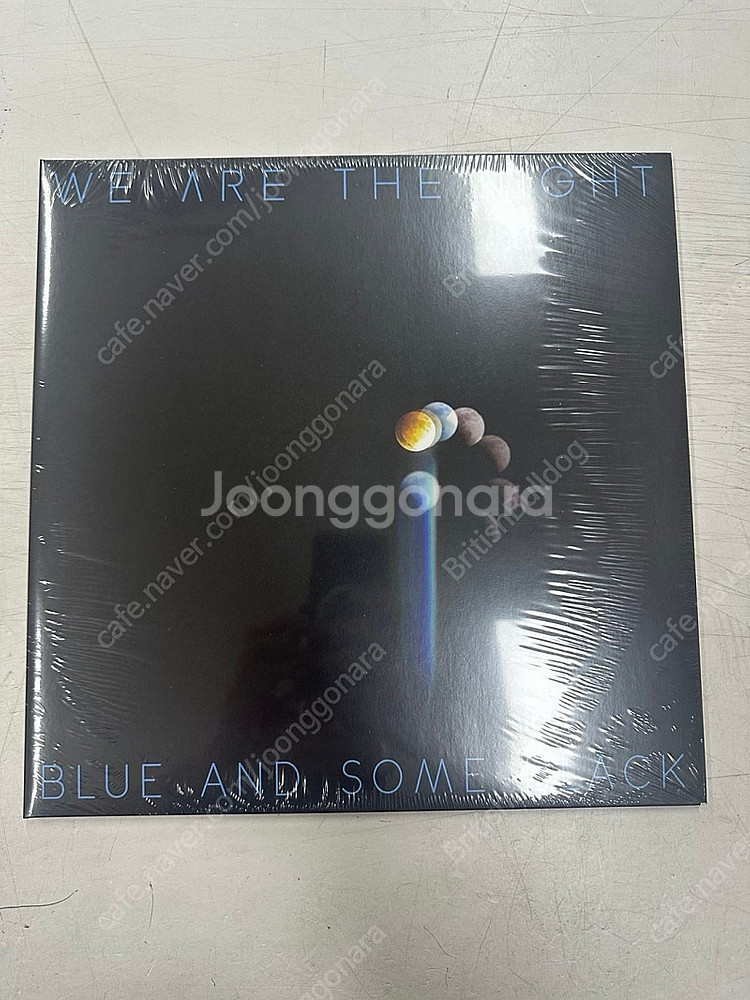 위아더나잇 Blue And Some Black 블루컬러...--0