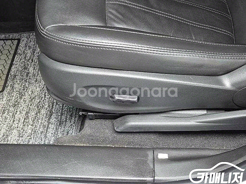 [쉐보레]올란도 LPGI LTZ 세이프티팩 (7인승) 2015 년 LPG 중고차 전액할부 중고차리스 중고차수출--8