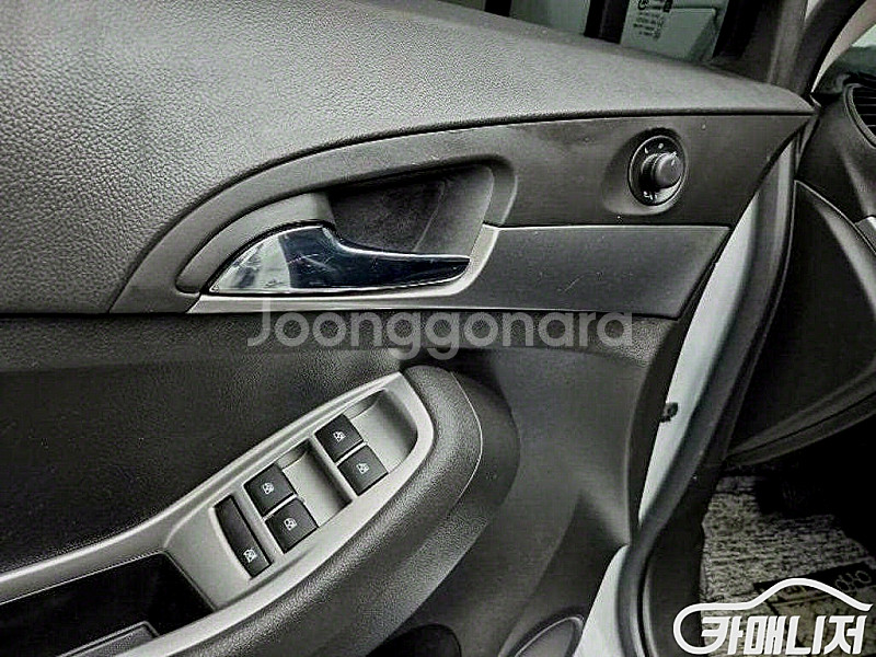 [쉐보레]올란도 LPGI LTZ 세이프티팩 (7인승) 2015 년 LPG 중고차 전액할부 중고차리스 중고차수출--9