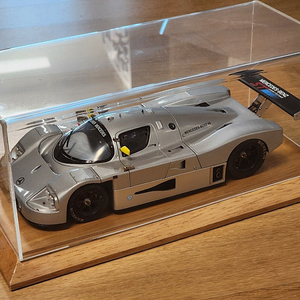 엑소토 메르세데스 벤츠 자우버 C9 1:18 다이케스트