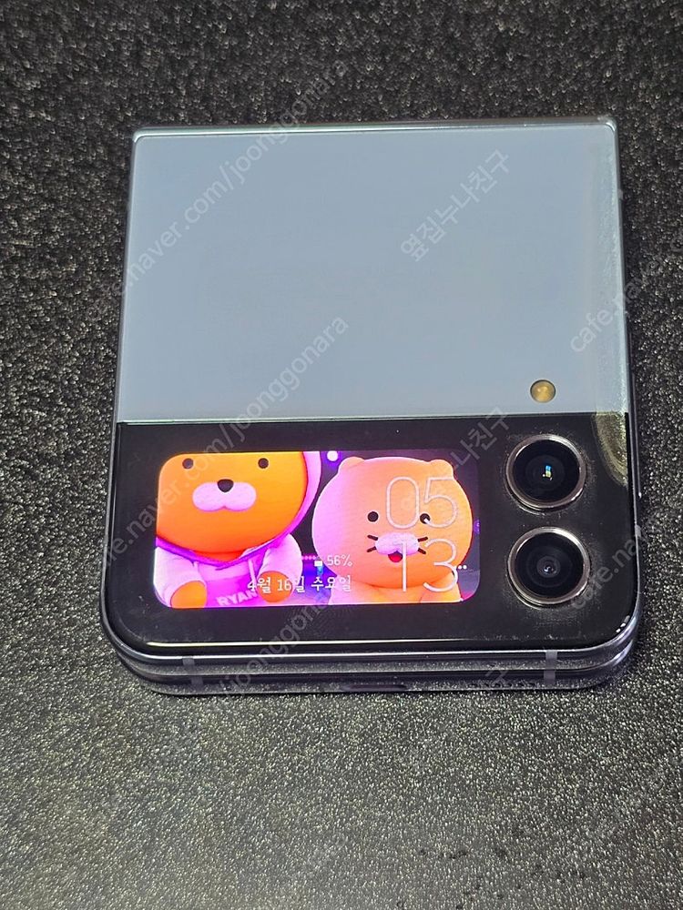 갤럭시 z플립4 블루 512기가 팝니다. 사용감 있는편 기능문제 x--4