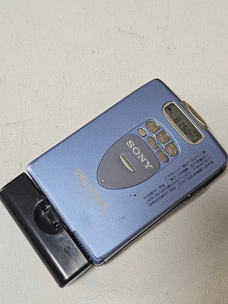 소니 워크맨 WM-FX2--1