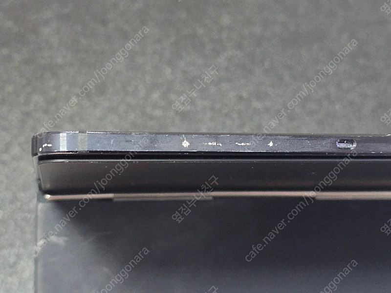 삼성 갤럭시탭s7+ 256기가 미스틱 블랙 wifi 팝니다. 정품 키보드 커버 포함--4