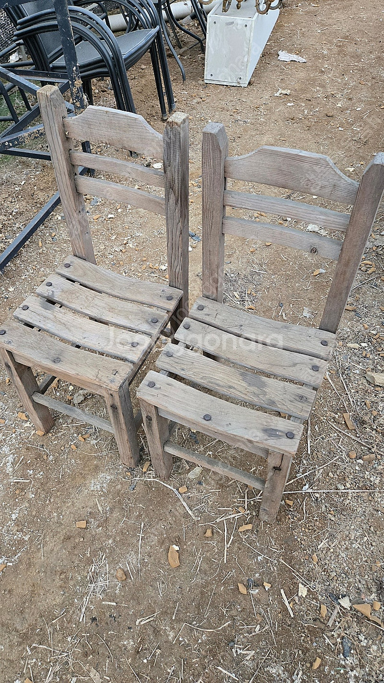 옛날 국민학교의자--0