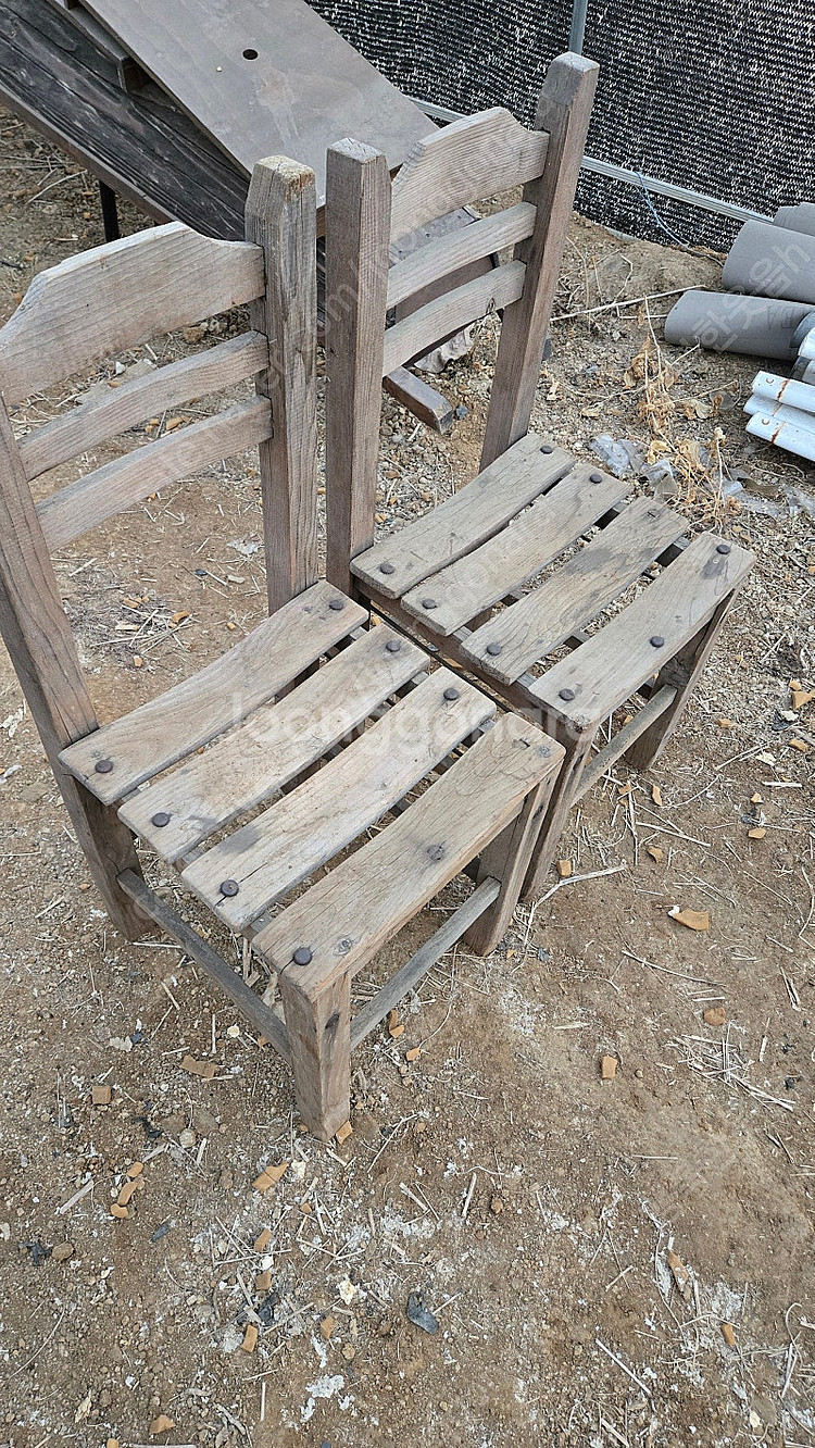 옛날 국민학교의자--4
