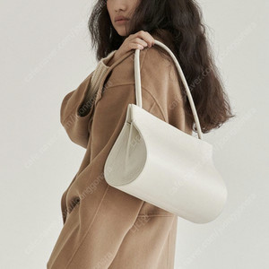 [Autt] Oval Bag - Ivory어트 오벌백 - 아이보리