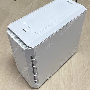 phanteks eclipse p600s 화이트 판매합니다