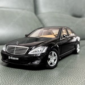 1:18 오토아트 w221 다이캐스트