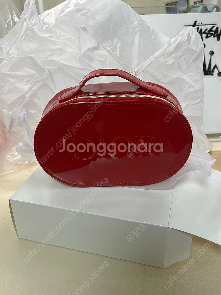 디올 뷰티 에나멜 레드 파우치 코스메틱 파우치--0