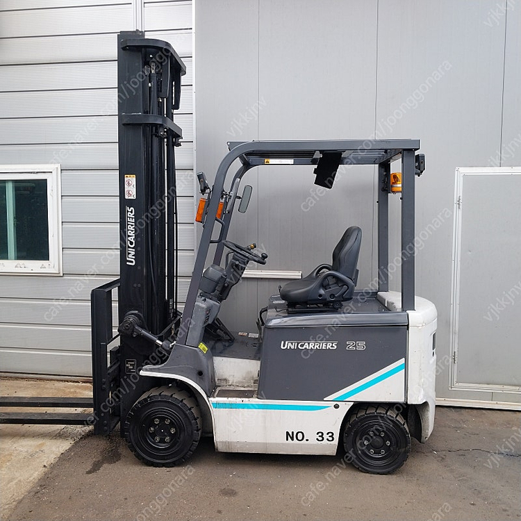 TCM 전동지게차 2.5톤 2단 4500MM 싸이드쉬프트 장착 2018년식 [신차수준] 전기식 이미지