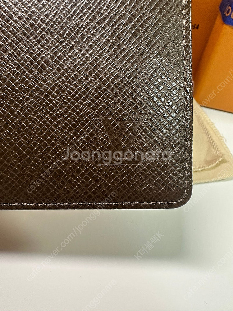 정품 루이비통 에삐 여권 장지갑 브라운--8