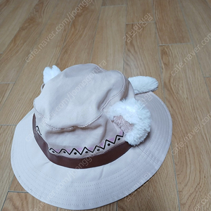 에버랜드 모자, 크리스마스 머리띠, 산타복, 망토, 펭귄모자, 목도리 2개 -모두 10.000원