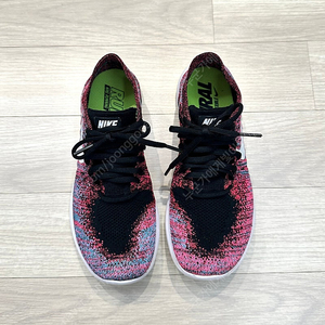 나이키 FREE RN FLYKNIT 240