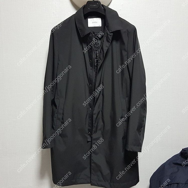 100호 김수현 지오지아 남성 블랙 맥코트 남자 트렌치코트 앤드지 버버리 지오송지오 솔리드옴므 타임옴므 띠어리 티아... 이미지