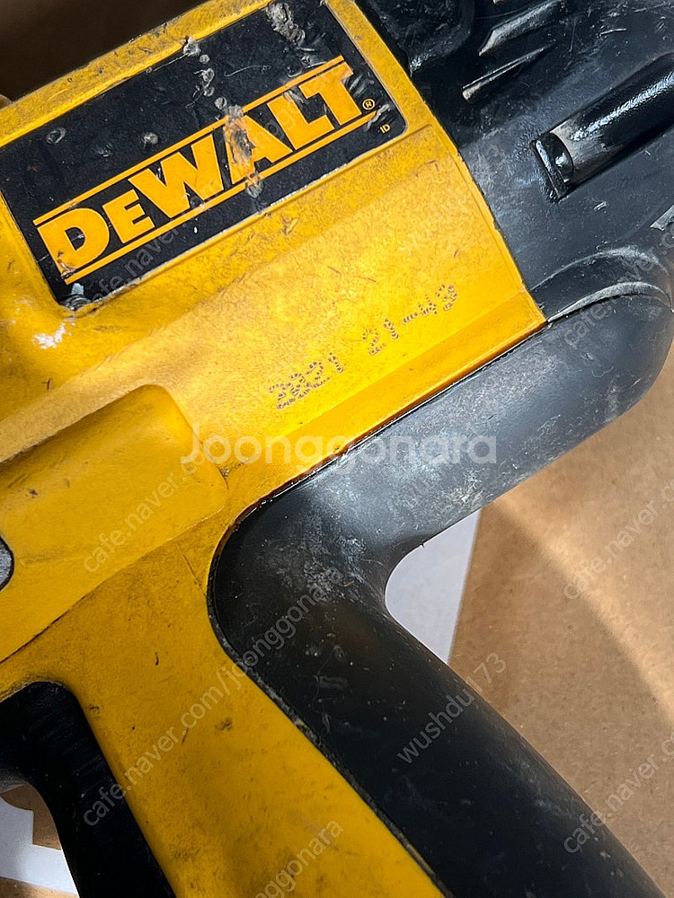 디월트 임팩트 렌치 DEWALT DW293--1