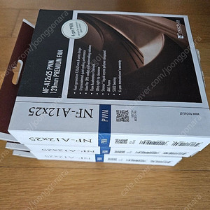 Noctua NF-A12x25 PWM 쿨러 3개 + Noctua NF-A14 PWM 쿨러 2개