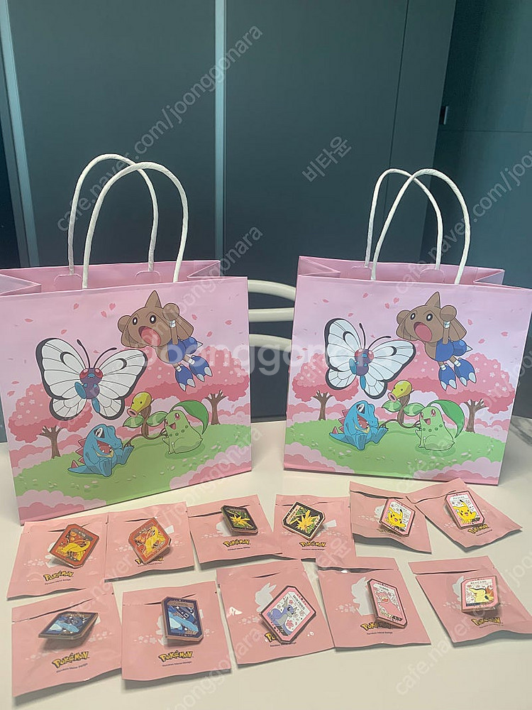 이삭 포켓몬 뱃지(레어3종, 피카츄)--0