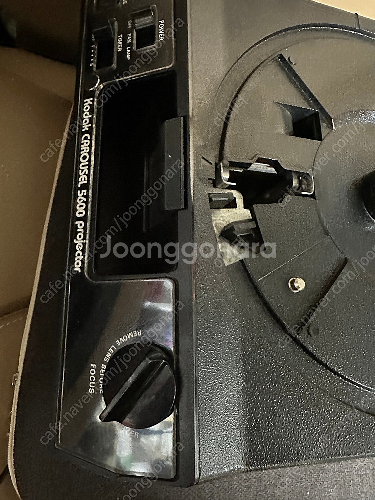 오버홀된 자동기능의 코닥 카루셀 5600 환등기--2