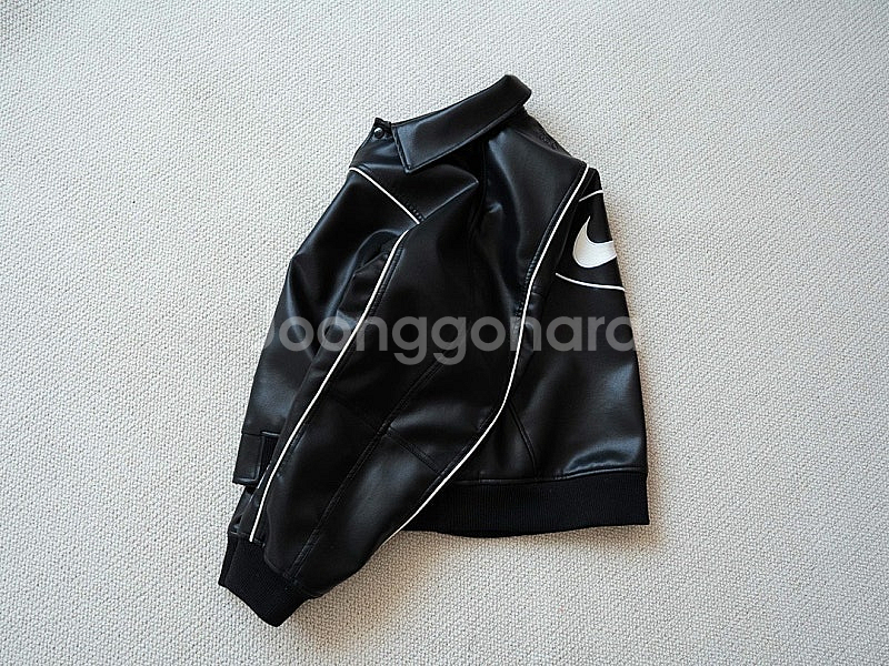 좌쓰 Supreme x Nike Leather Vars...--3