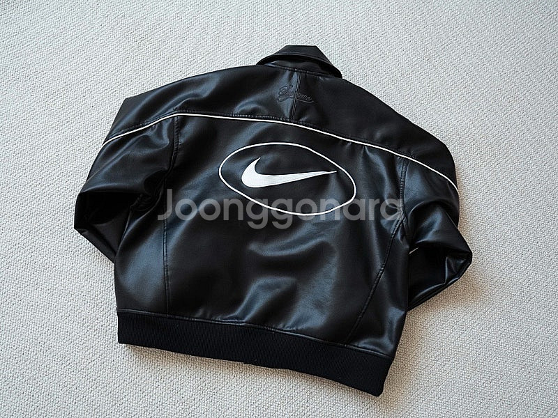 좌쓰 Supreme x Nike Leather Vars...--4