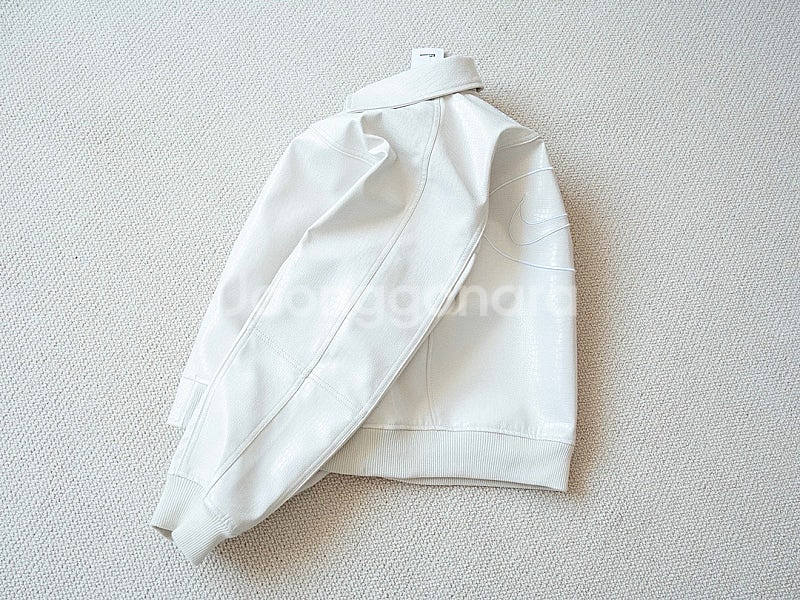 좌쓰 Supreme x Nike Leather Vars...--6