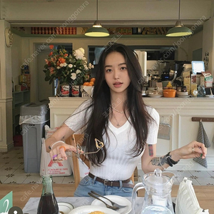 새상품)페일제이드 브이넥리브드반팔니트 화이트,블랙