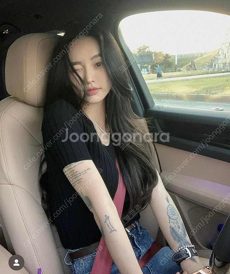 새상품)페일제이드 브이넥리브드반팔니트 블랙--0