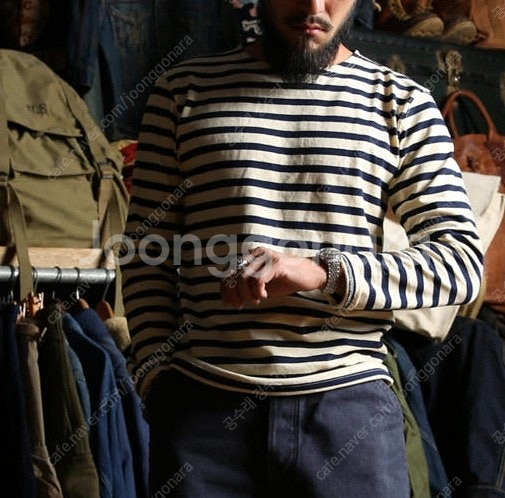 브론슨 보트넥 스트라이프 긴팔 티셔츠--1