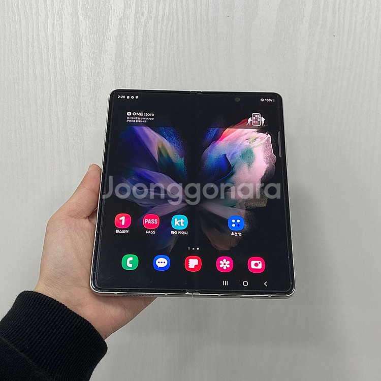 75945 갤럭시Z폴드3 256기가 실버 공기계 팝니다...--1
