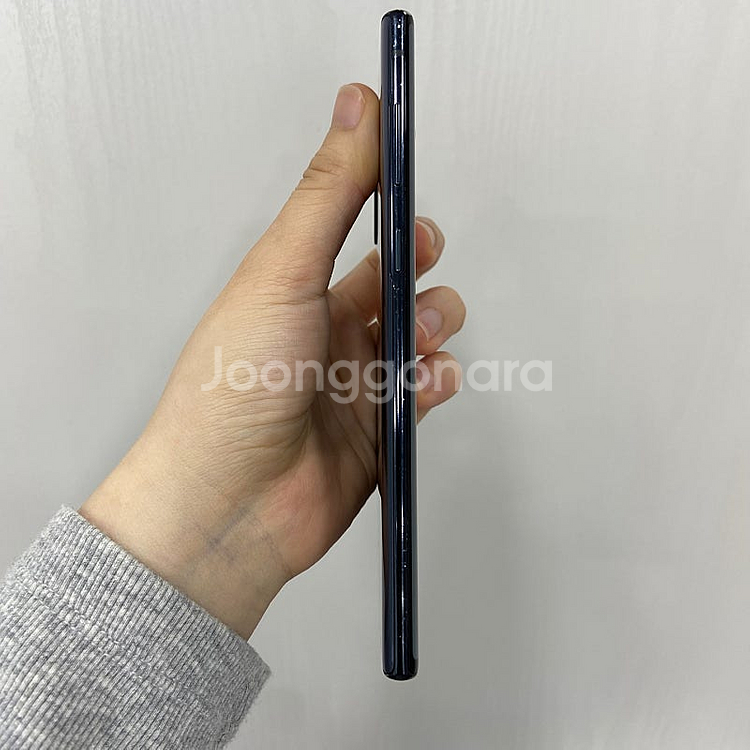 82001 갤럭시노트10 256기가 블랙 공기계 팝니다...--7