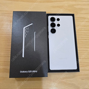 갤럭시s25울트라화이트512gb 자급제단순개봉미사용판매합니다