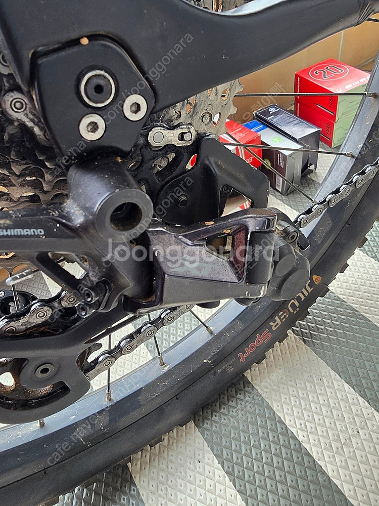 첼로 xc60 emtb--5