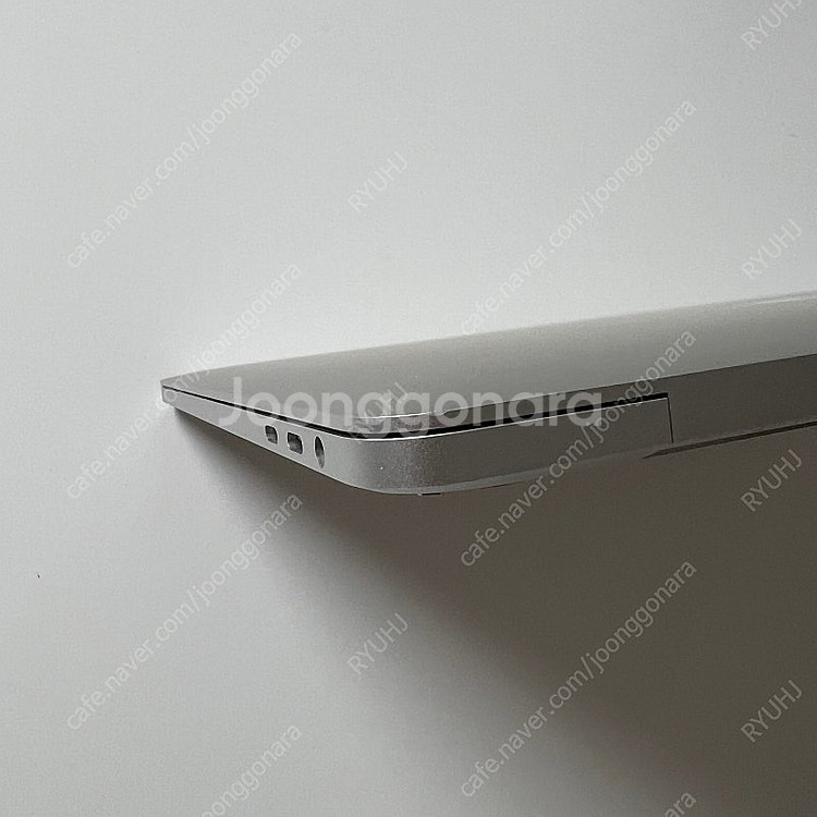 맥북 프로 2018 15인치 16GB 512기가--7