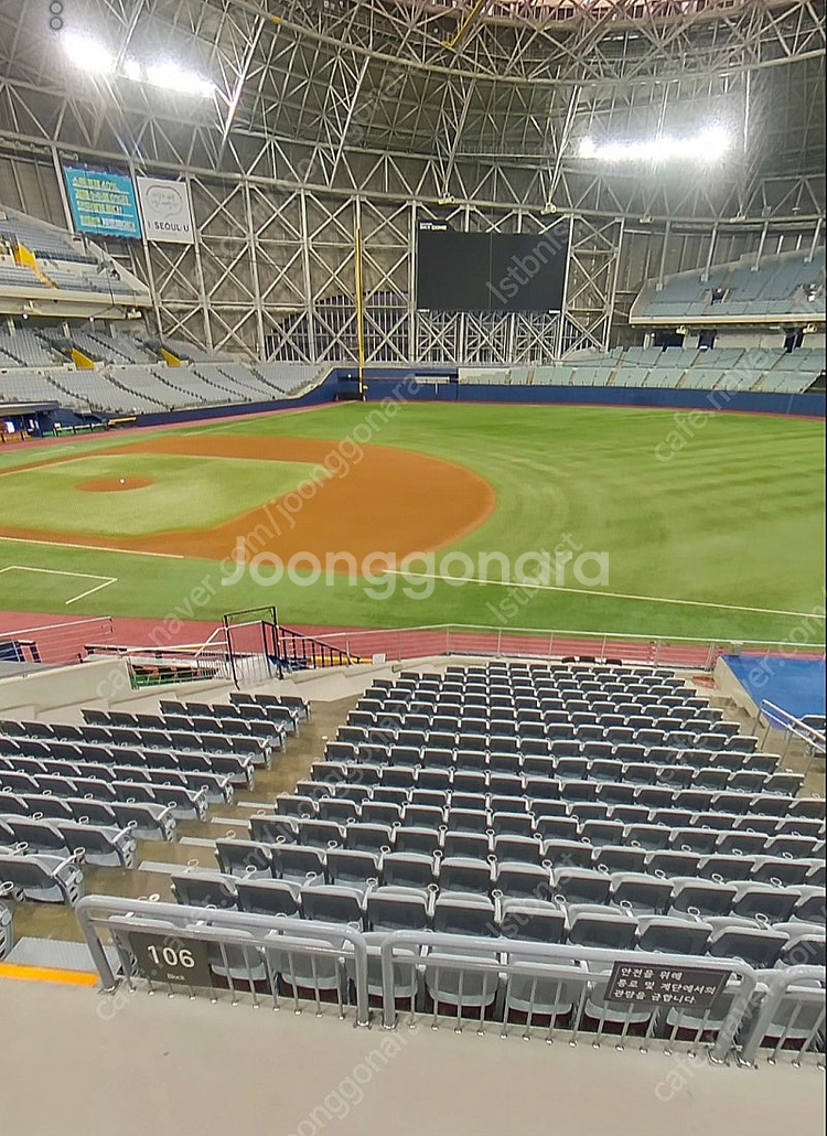 4/19 토 키움 kt 1루 다크버건디 2연석--0