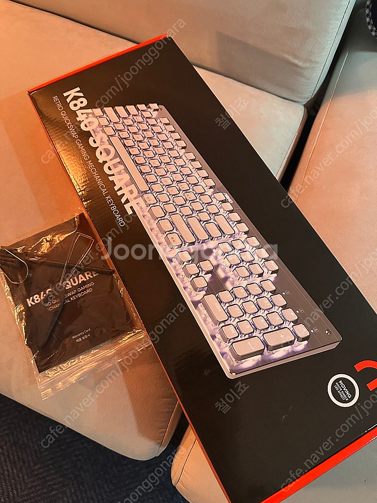 앱코 k840 스퀘어 LED 기계식 키보드 팝니다--2