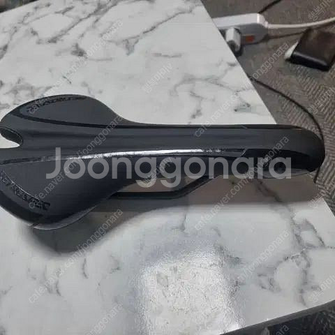 트위터 로드자전거 R10 RS24단 블랙 팝니다.--7