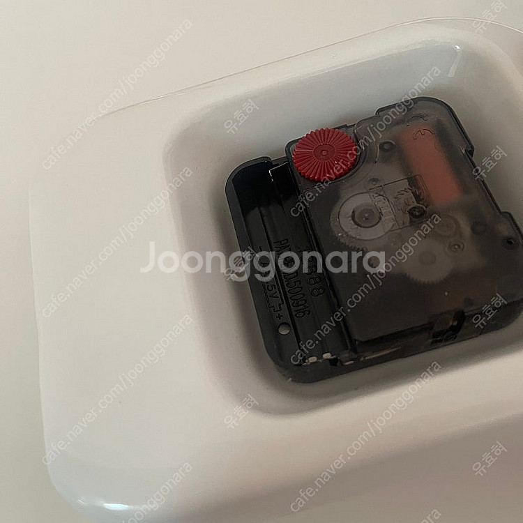 이나피x비믹스 세라믹 탁상시계 팔아요(현재 품절상품)--2