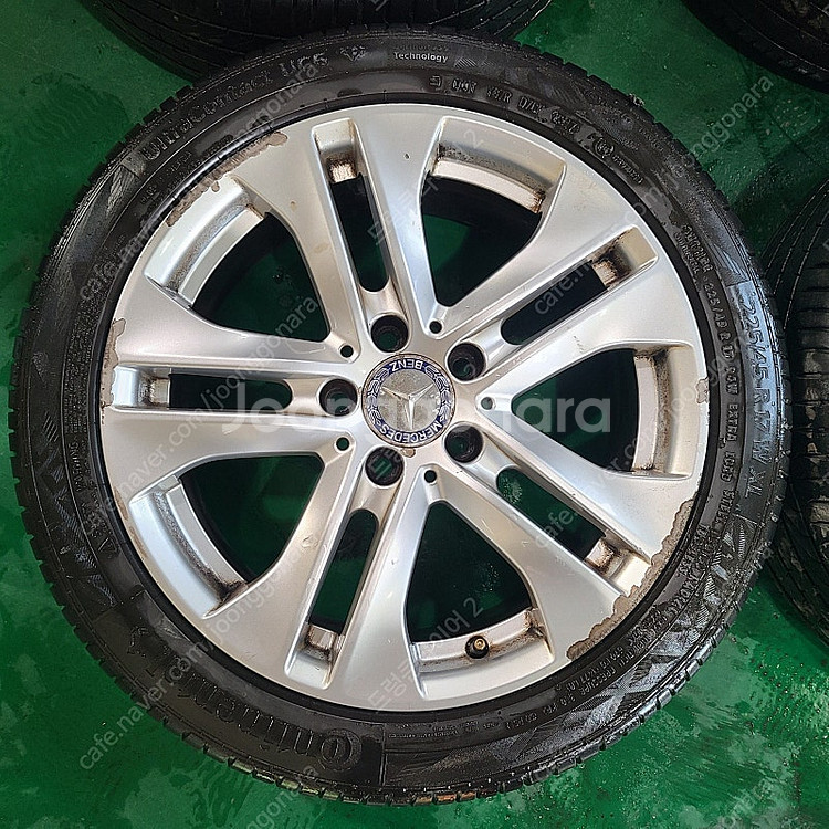 ♡벤츠 w204 중고 17인치 휠 타이어 판매합니다--2