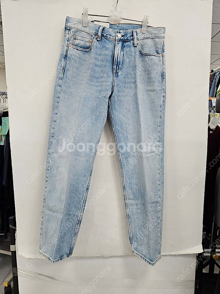 H&M 릴렉스드 데님 라이트 블루 밝은색 데님 32 사...--0