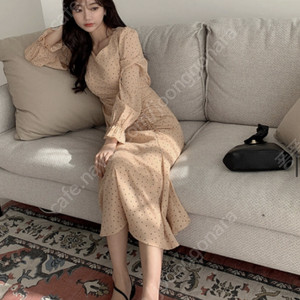 리리앤코 살구 도트 셔링 롱원피스 15000원