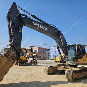 볼보 EC300D 2013년식 10 궤도형 중고굴삭기
