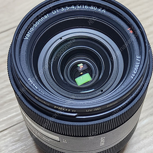 소니 sal 16-80 Za (CARL ZEISS Sonnar Tx DT 16-80mm F3.5-4.5 ZA) 칼번들