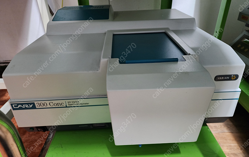 UV 분광광도계(Cary 300 conc)--0