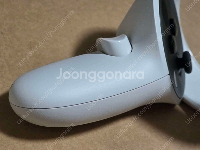 오큘러스 퀘스트2 오른쪽 컨트롤러 팜--2