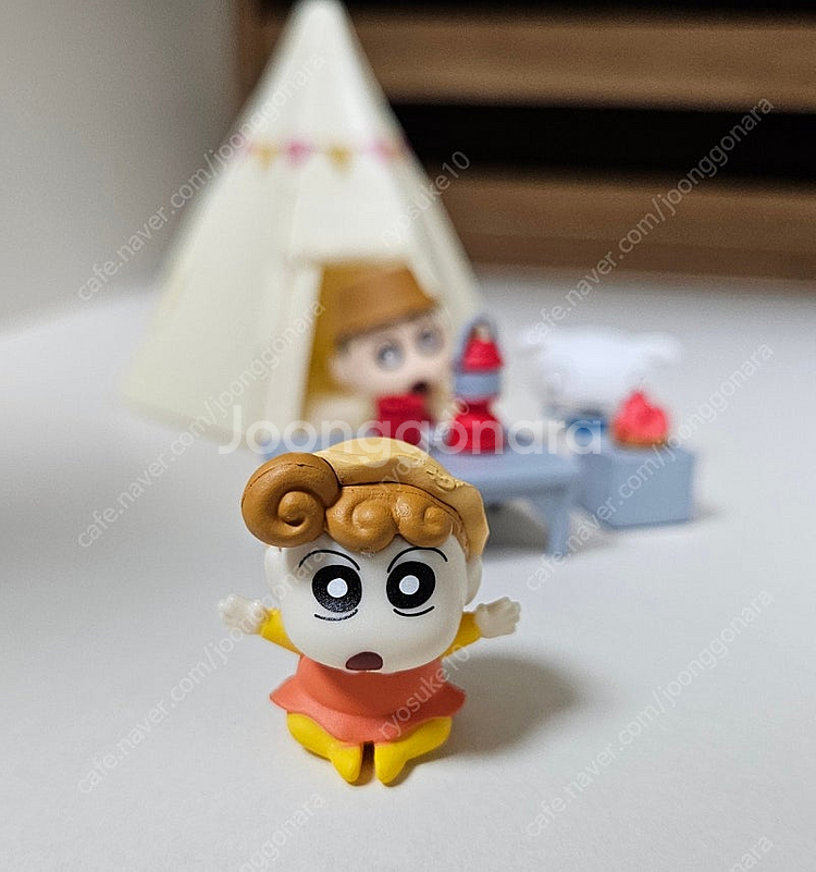 짱구 캠핑 피규어[짱구,짱아,흰둥이,텐트]--3