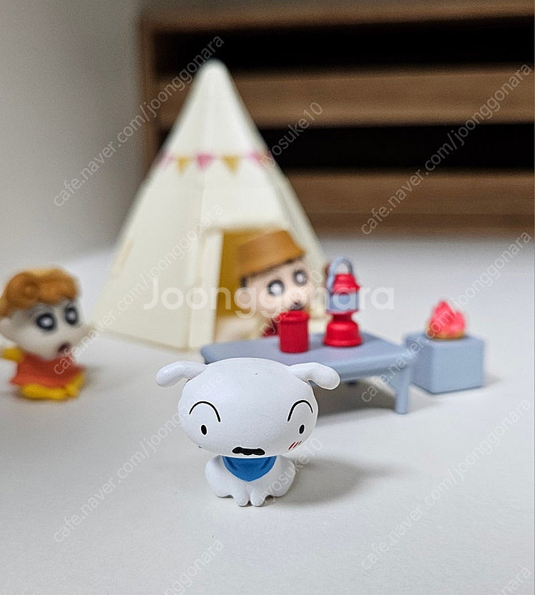 짱구 캠핑 피규어[짱구,짱아,흰둥이,텐트]--4